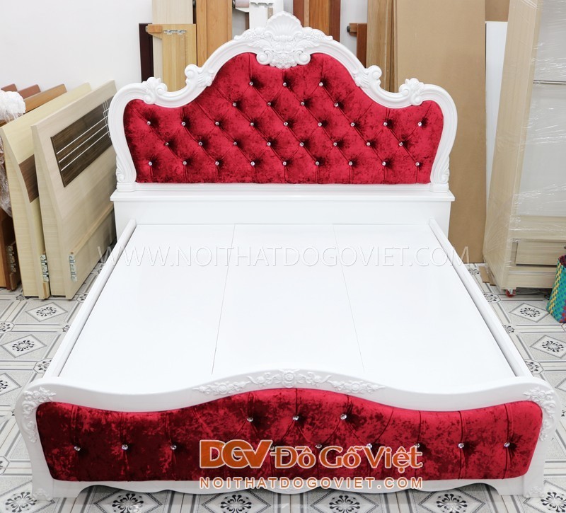 Giường Ngủ Cổ Điển Màu Trắng Nệm Đỏ